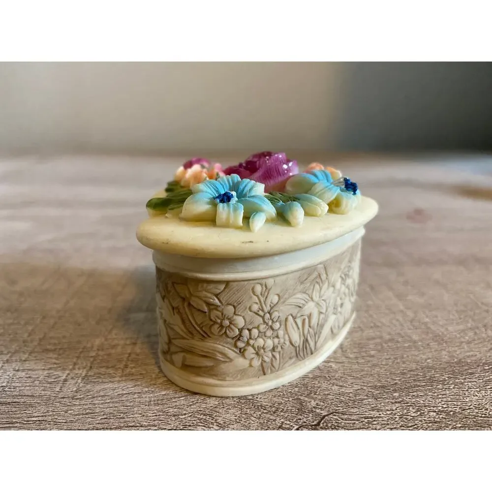 Resin Heart Shaped Floral Trinket Box / Miniature Jewelry Box with 3D Flowers
